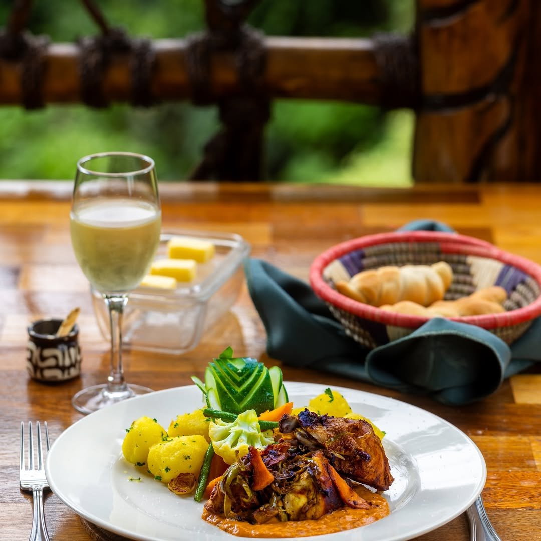 Scenic safari lodge dinner setting with beautiful natural surroundings