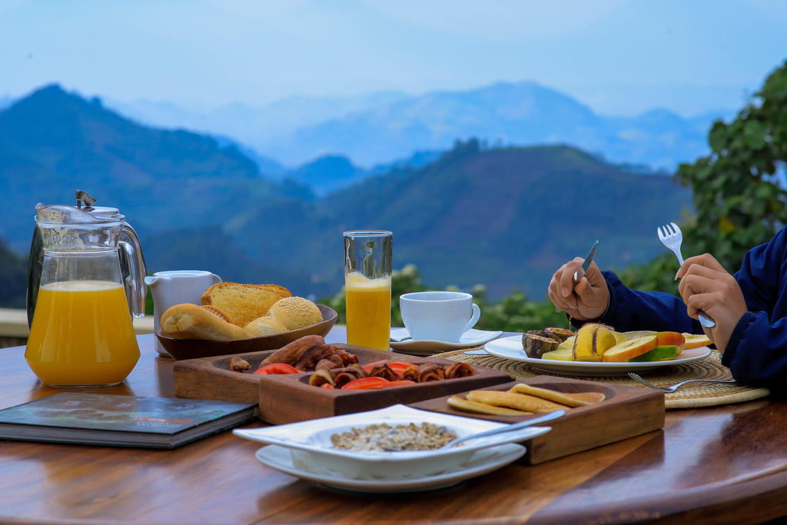 10 Days Luxury Honeymoon Gorilla Safari