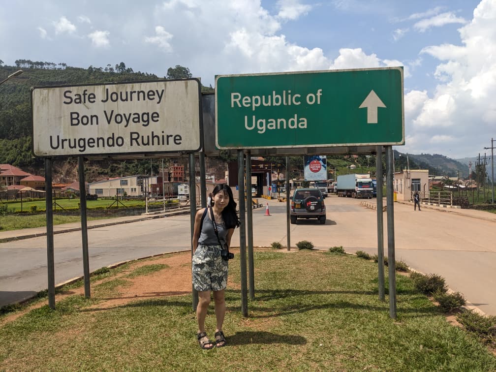 Border crossing between Rwanda and Uganda on a luxury gorilla safari