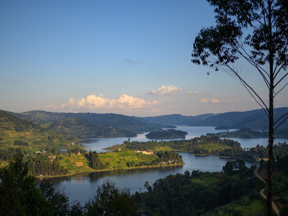 Lake Bunyonyi views and relaxation