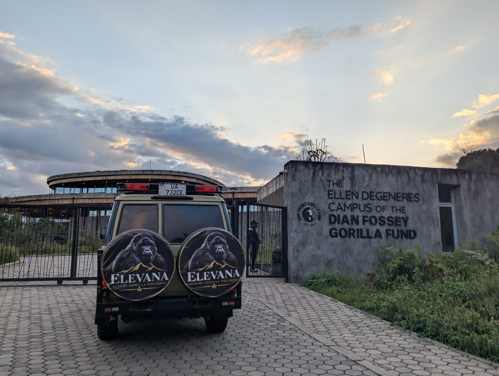 Elevana Luxury Gorilla Holidays