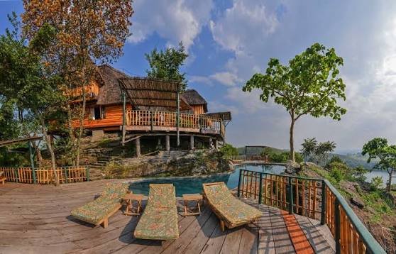 9 Days Luxury Uganda Gorilla Trekking and Big Five Safari